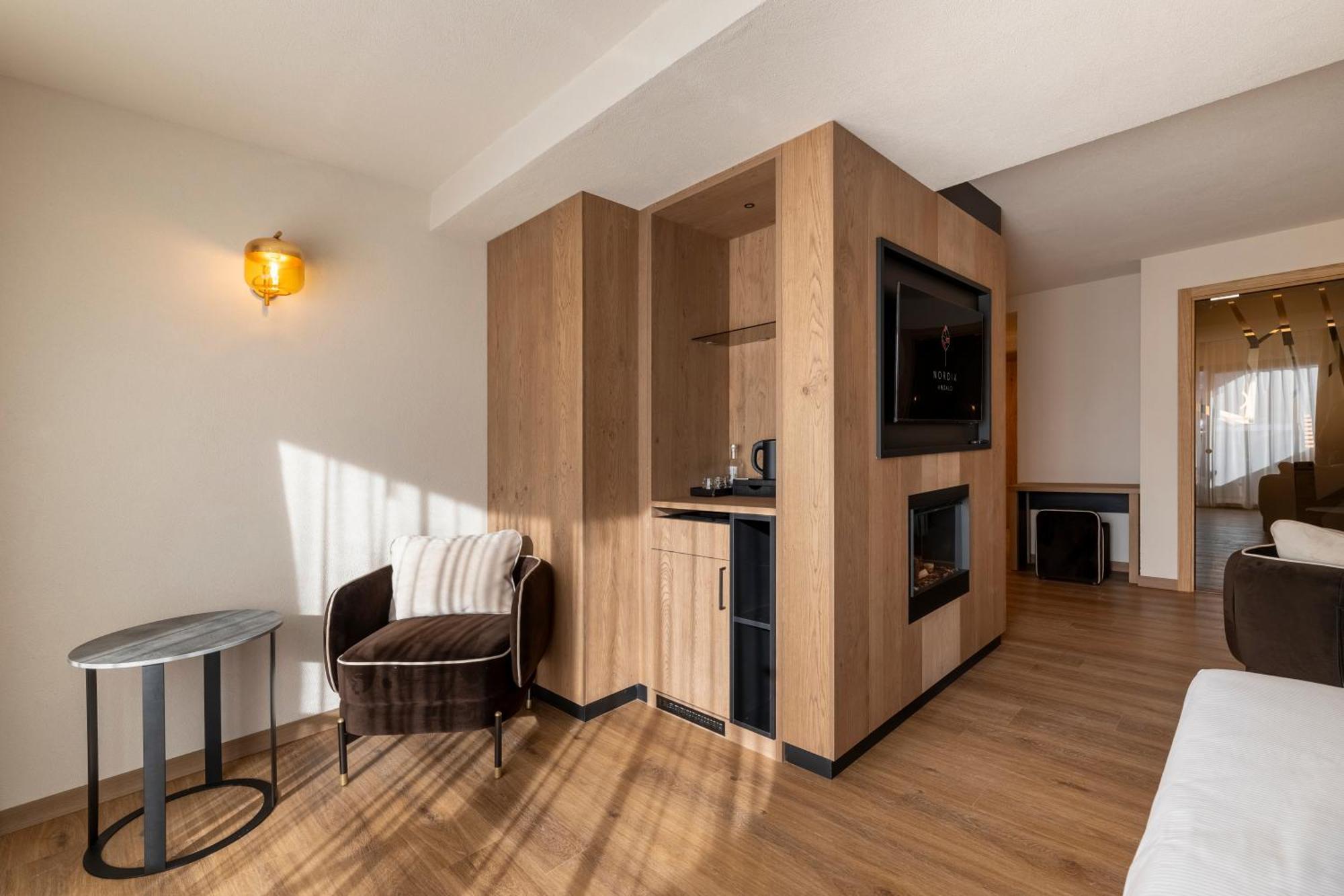 Hotel Nordik Adults Only - Over 14 Andalo Exteriör bild