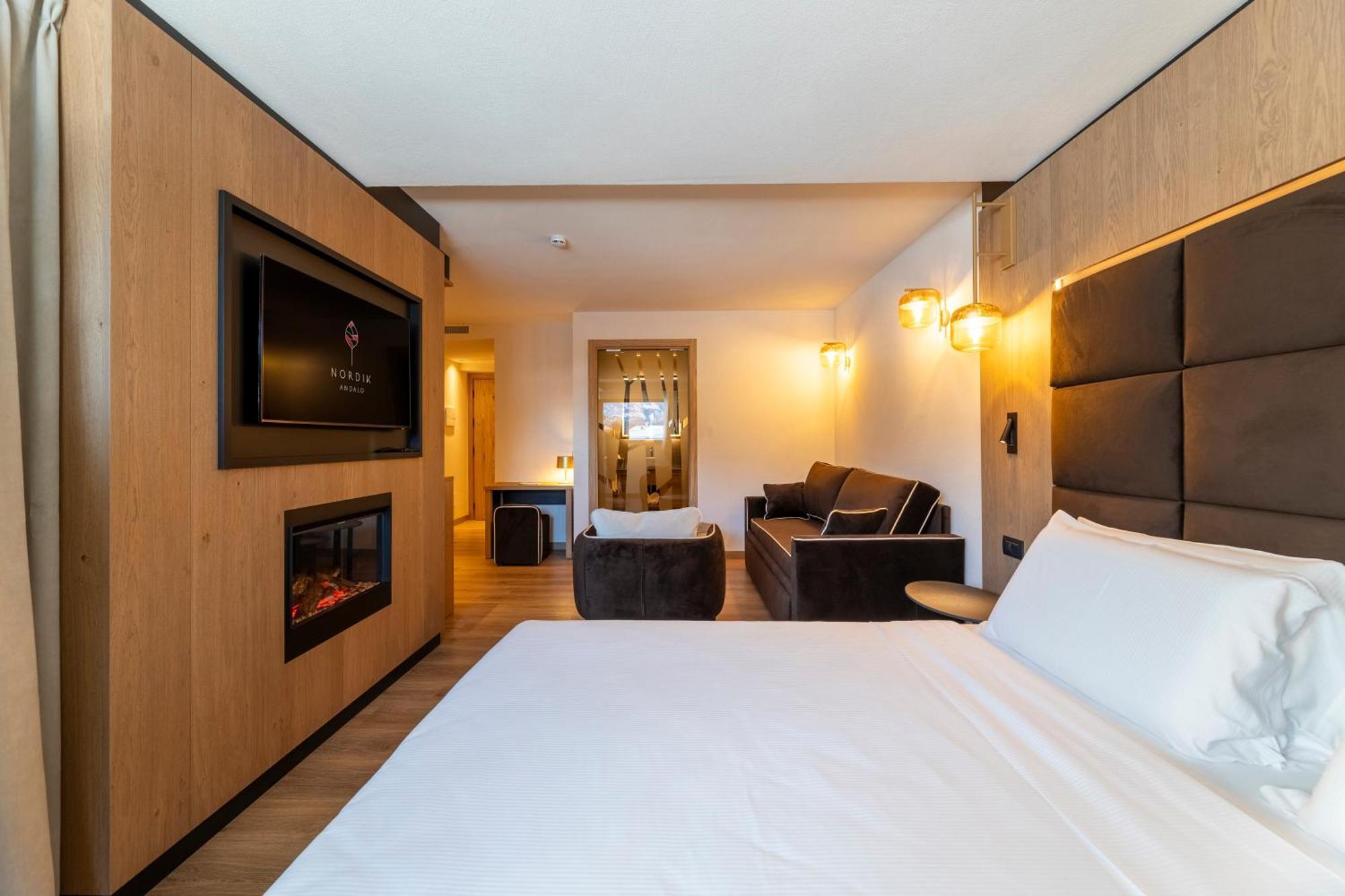 Hotel Nordik Adults Only - Over 14 Andalo Exteriör bild